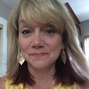 Meet your Posher, Holly